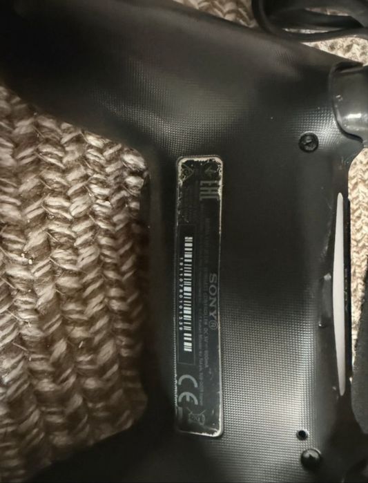 Ps 4 de vanzare plus joc la el