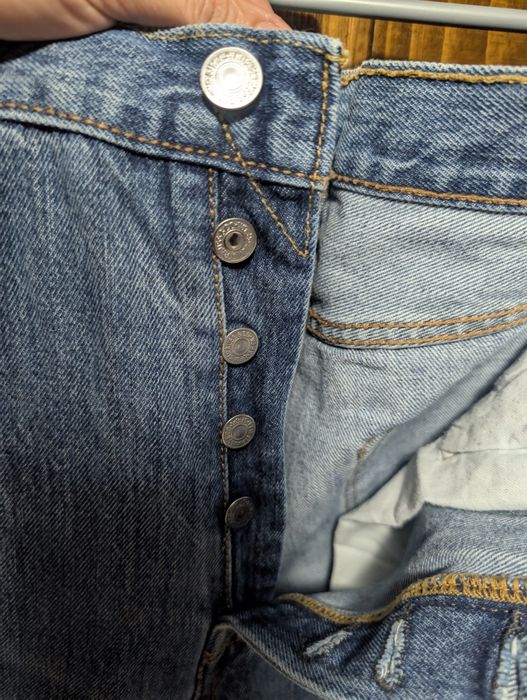 Blugi bărbați, levis