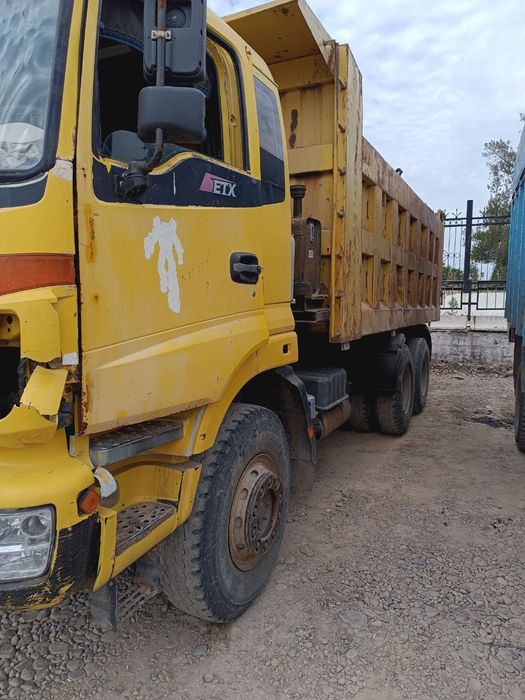 Futon sotiladi srochno