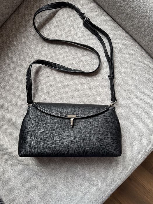 Черна чанта мека