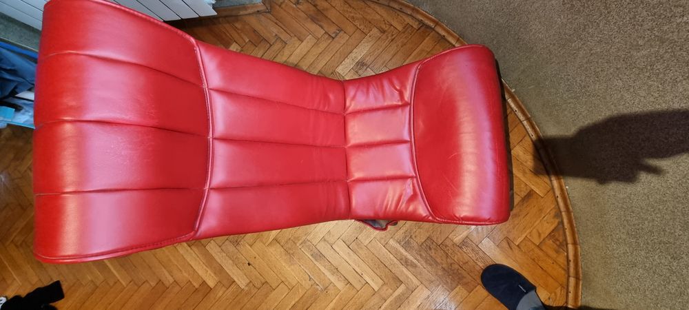 Геймърски стол с тонколони за PlayStation