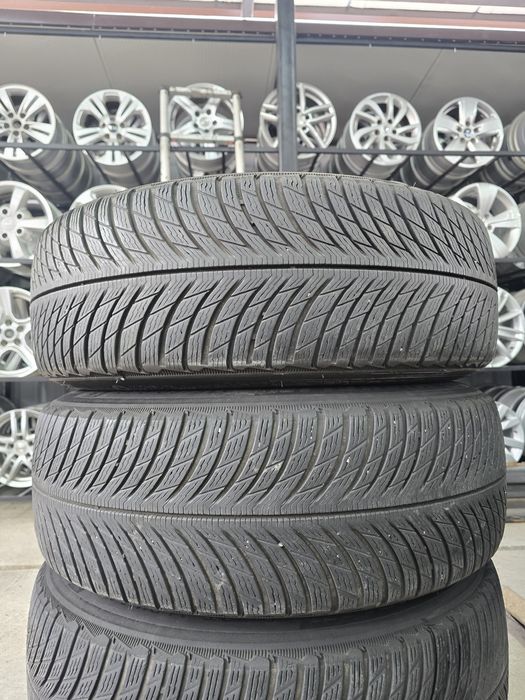 4 Броя 235/60/18 Michelin 2x6,2mm 2x5,8mm