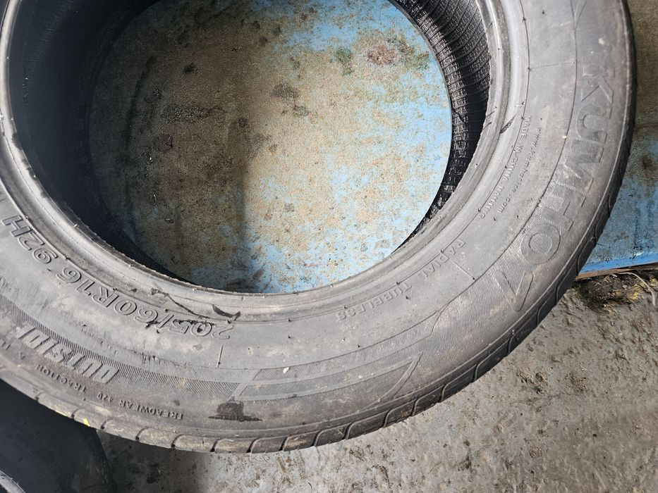 205 60 16 vara kumho