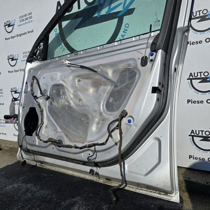 Portiera usa Z176 dreapta fata Opel Insignia A