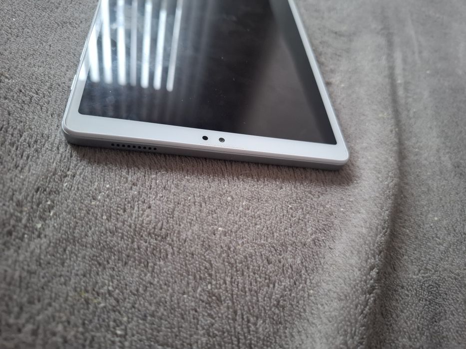 Продавам таблет Samsung  А7 lite.SM-T225.