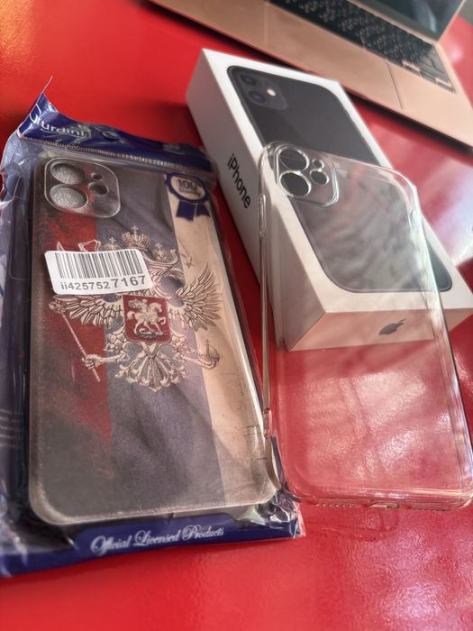 Продам айфон 11 64g акб 82%.