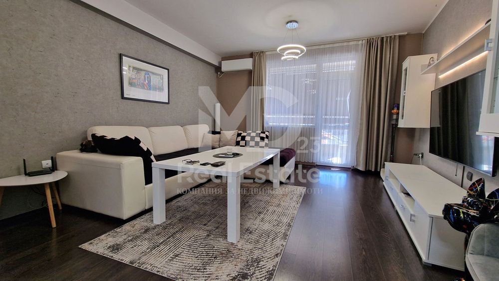 Продава се Тристаен апартамент в Пловдив, Кючук Париж - 85 кв.м за 1230 €/кв.м - Снимка #2