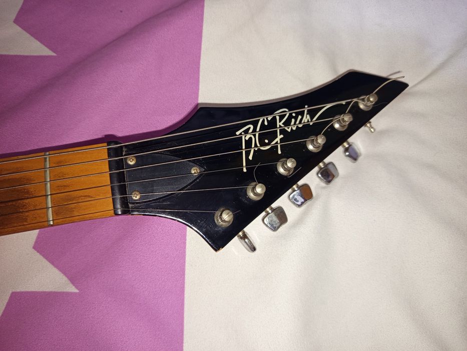 Китара"BC.Rich"Warlock