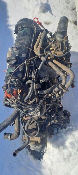 Мотор вместе с коробкой