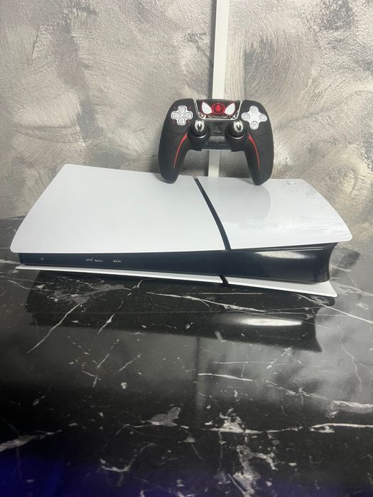 Ps5 Slim digital 825 GB ssd
