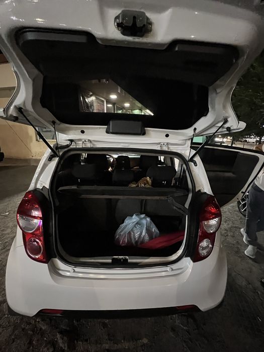 Chevrolet spark.
