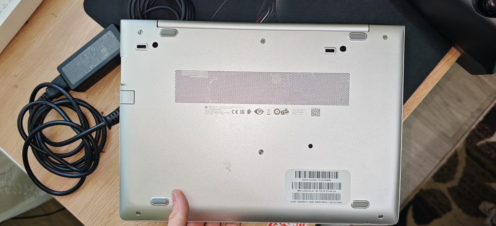 Vând laptop HP Elitebook G6, 16gb ram.