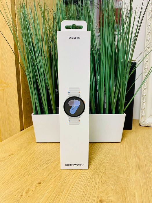 КАТО НОВ !!! Samsung Galaxy Watch 7 L310 44 mm, GPS, Silver