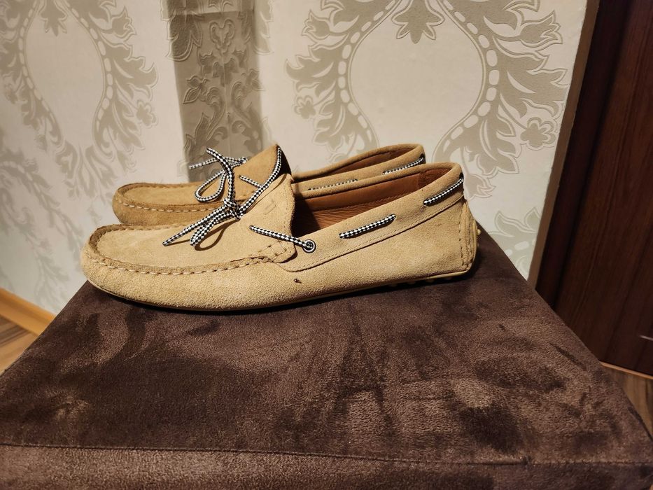 Продават се мъжки мокасини