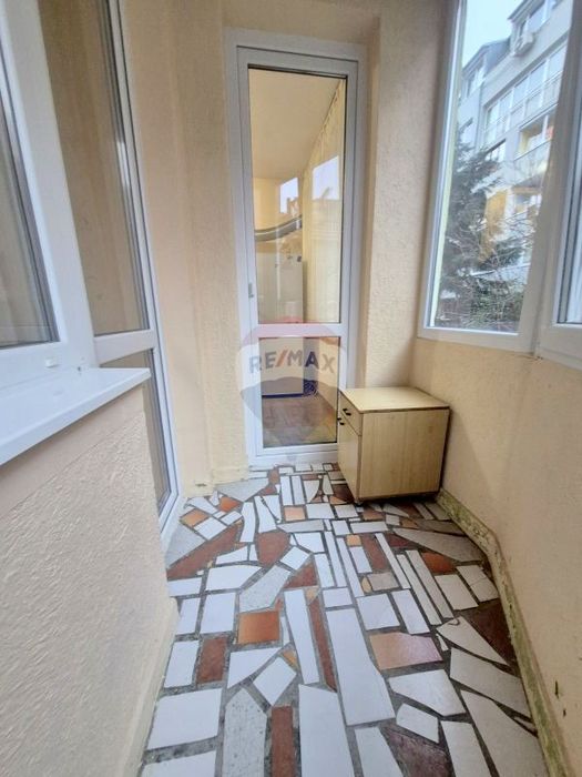 Двустаен апартамент, Спортна зала, гр. Варна Т4620