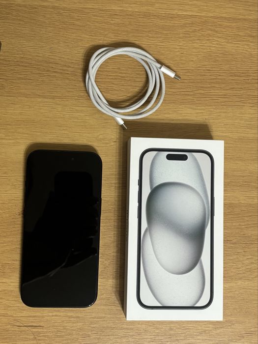 Продам идеальный iphone 15