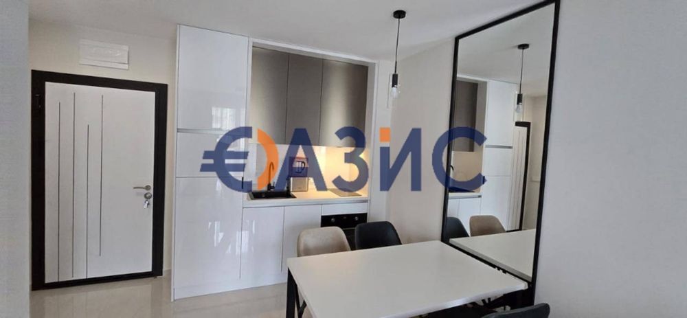 Продава се Двустаен апартамент в к.к. Слънчев бряг - 50 кв.м за 1138 €/кв.м - Снимка #1