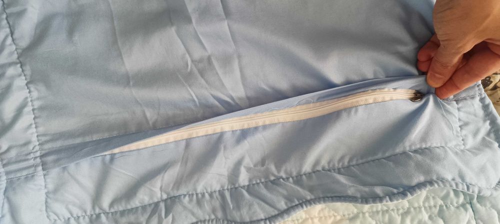 Set cuvertura,3 piese, matlasată ,cu delfini 3D, 200x220 cm