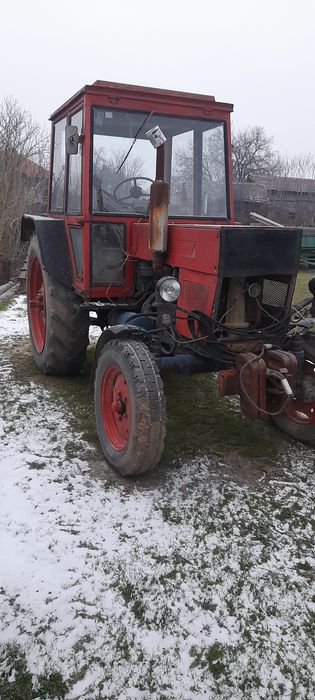 Агро техника трактори и прикачен инвентар