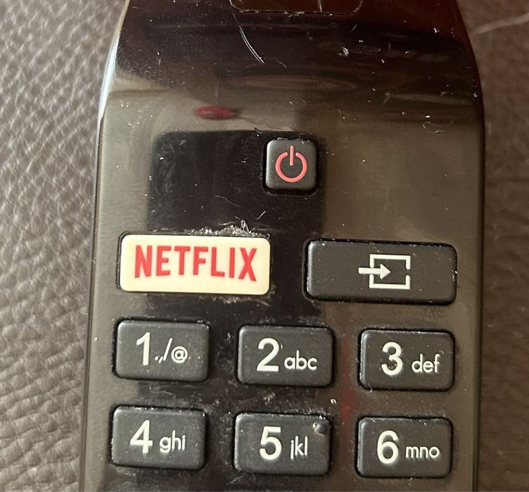 Колекционерски netflix бутон за телевизор