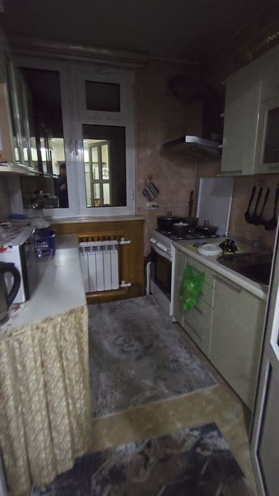 Novza mahalla 3xonali Kvartira SROCHNA Sotiladi!