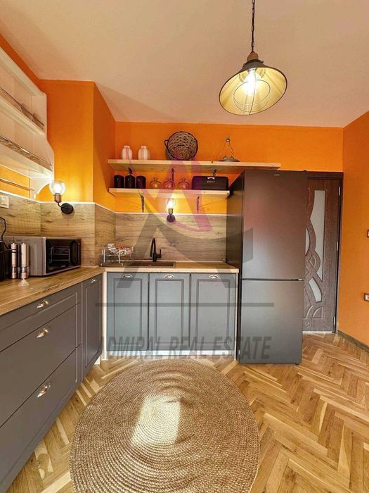 Дава се под наем Двустаен апартамент в Варна, Чайка - 55 кв.м за 648.21 € - Снимка #1