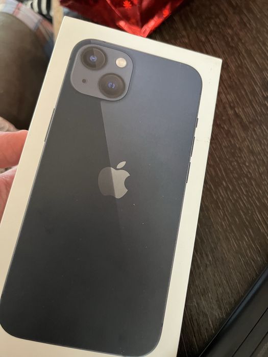 Продам Iphone 13(256 gb)