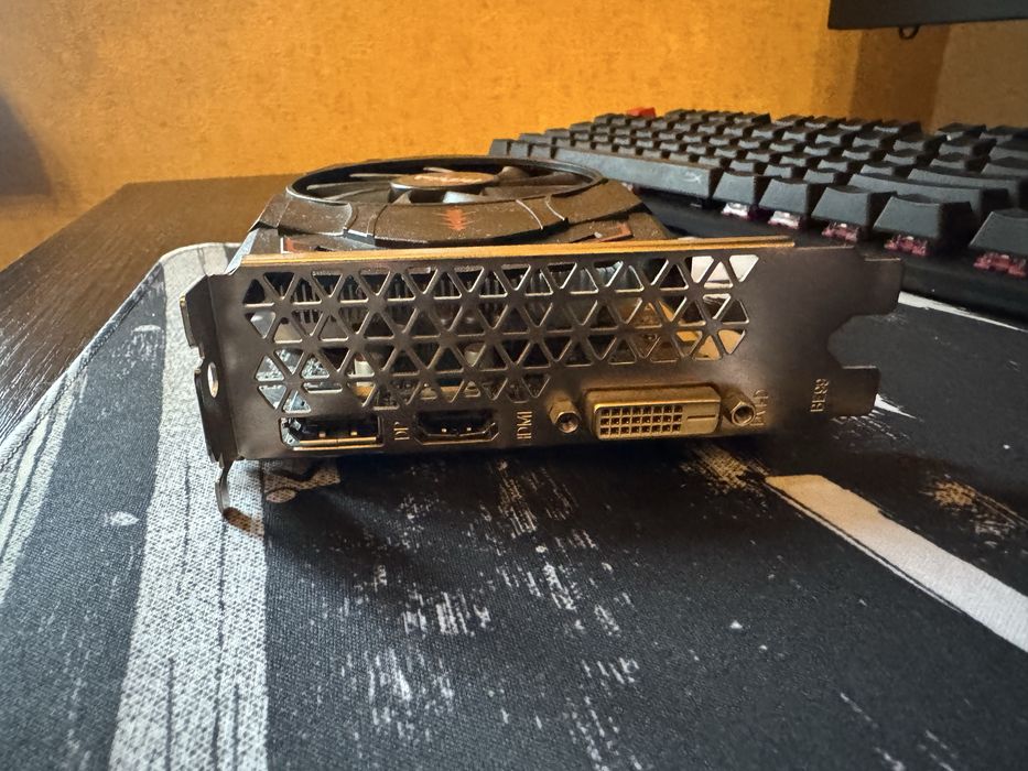 Видеокарта AMD Radeon RX550