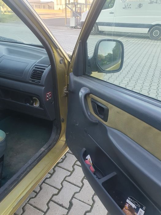 Citroen berlingo 1 4 benzină
