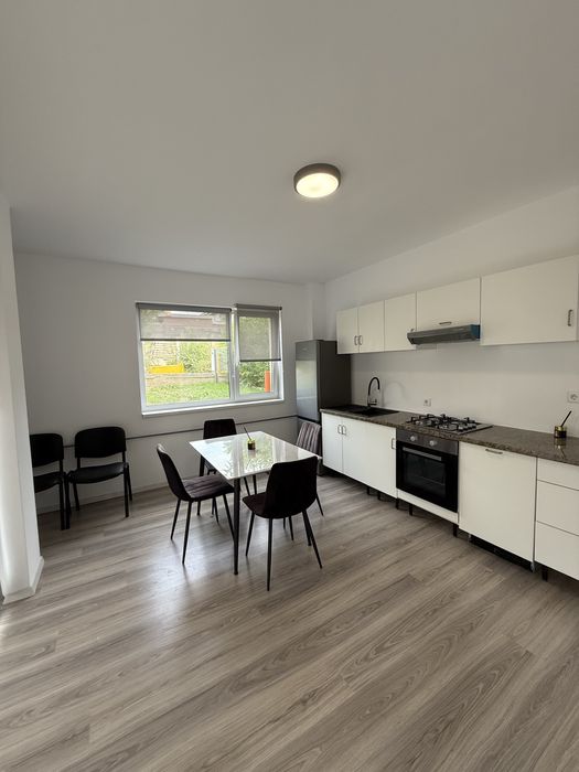 Inchiriez : Casa cuplata REVELION