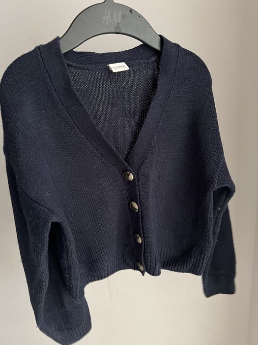 Продам свитер школьный