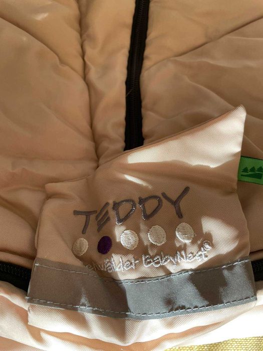 Чувалчето за количка на Baby Nest