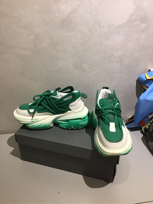 Маратонки с обемна подметка