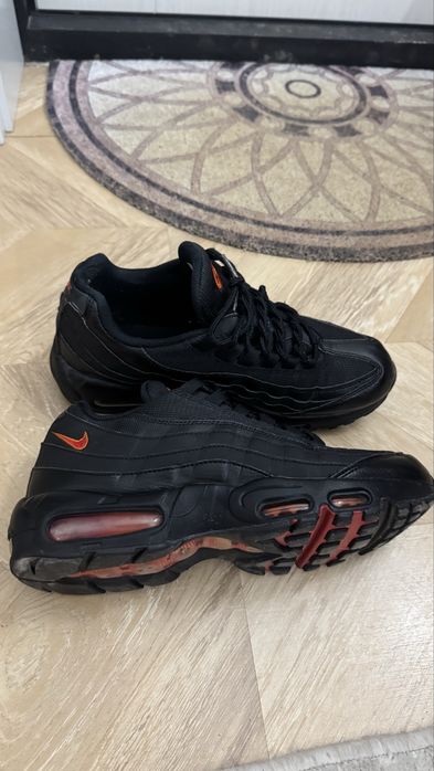 Продам nike air max 95 оригинальные
