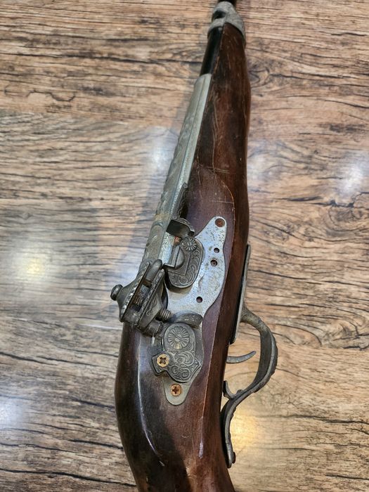 Старинна пушка _ антика