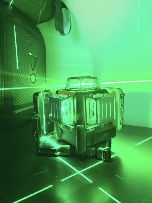 Vand Nivela Laser Dewalt