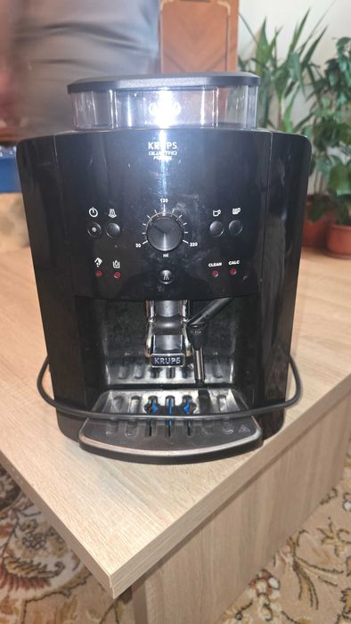 Espressor automat Krups Picto Arabica EA8110