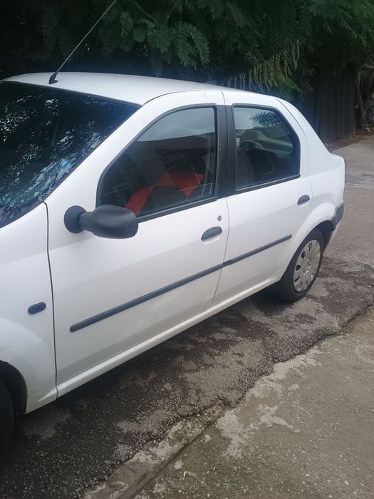 Vand Logan 1.6 benzina