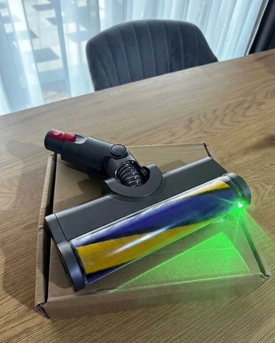 Perie moale pentru Dyson V7 V8 V10 V11 V15  - soft roller LED - Noua