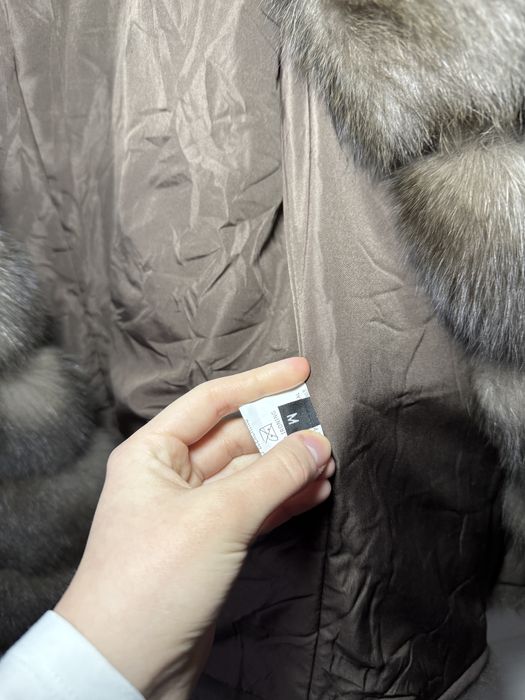 Haina de blana de vulpe maro midi cu cordon din piele