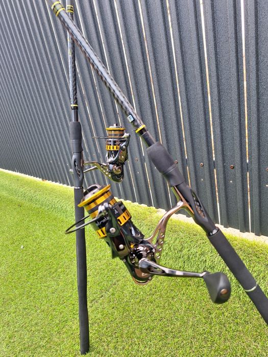 Set 2 Feedere FL Strategist DistanceMH 3.90 80-150g +2 Strategist 5000