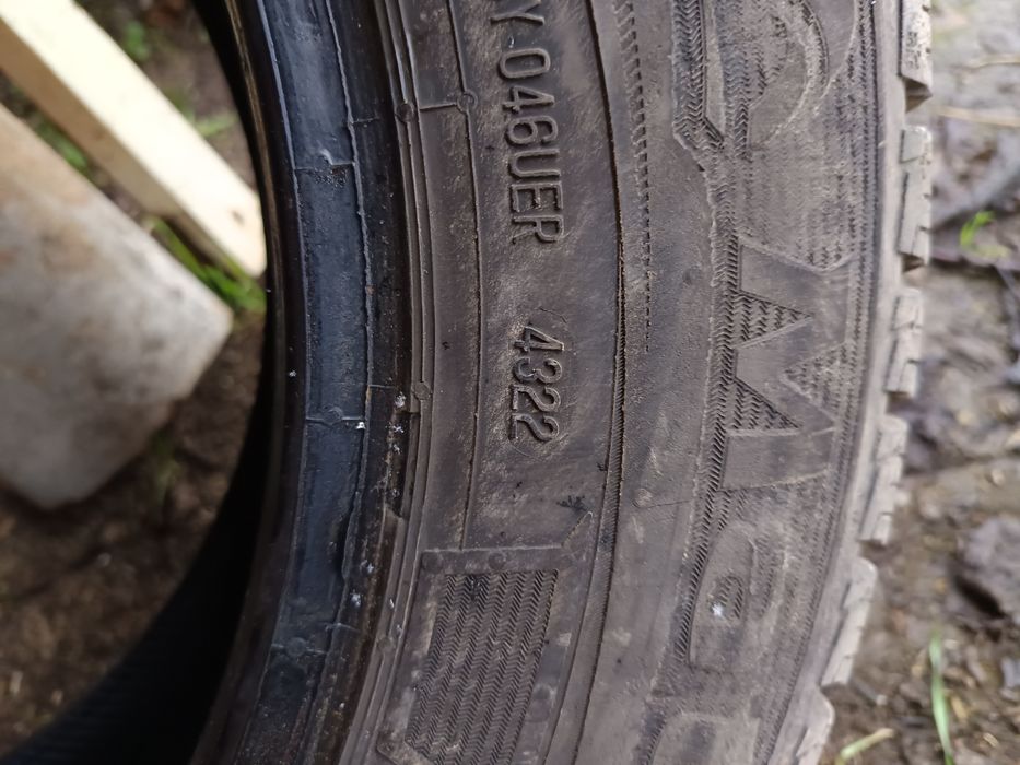 Гуми  215/65/16 C