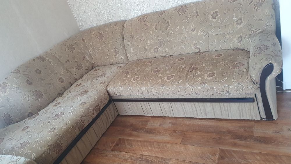 Продам диван и кресло