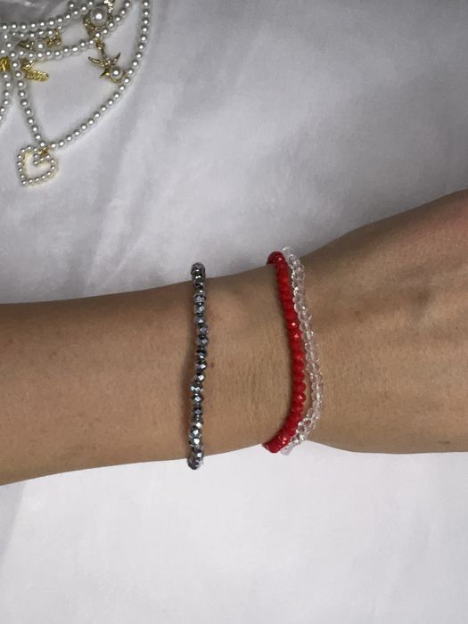 Тънки гривнички различни цветове