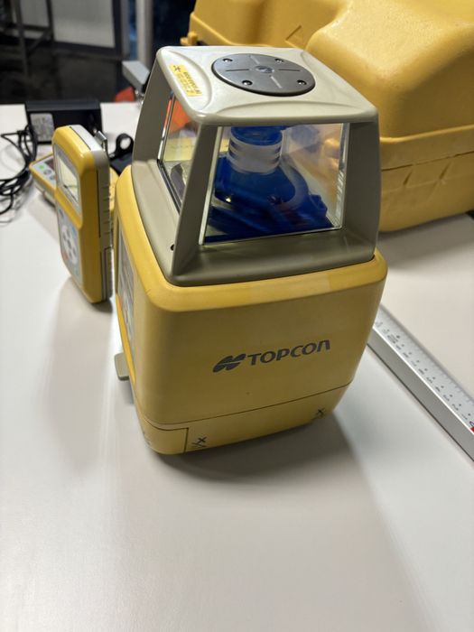 Nivela laser Topcon rl 100 2 s  Leica Hilti