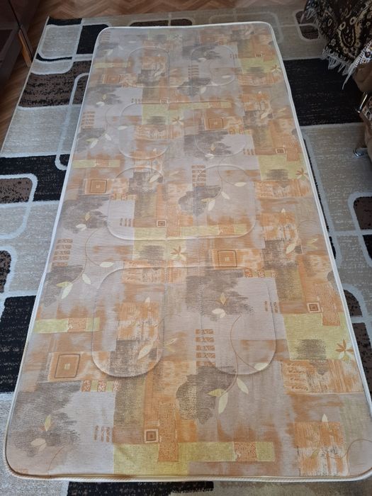 Продам матрас б/у