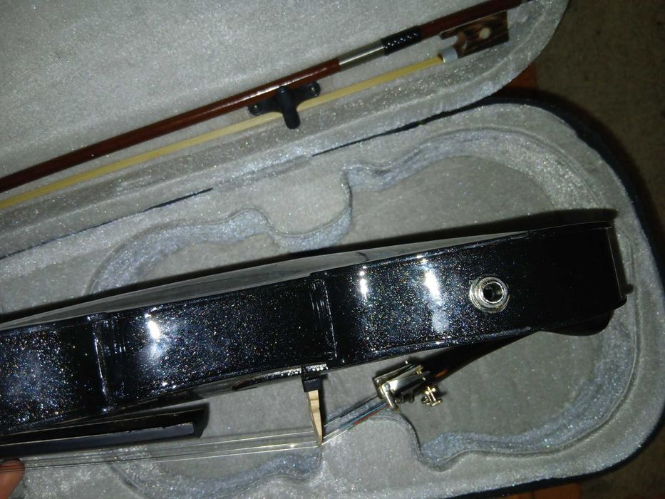 Електрическа акустична цигулка