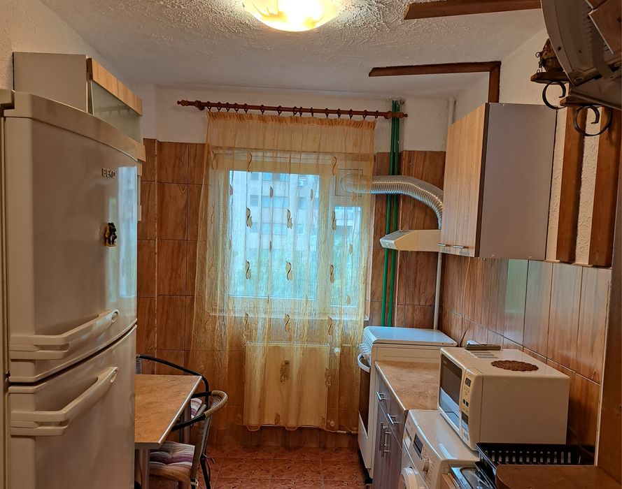 Proprietar,închiriez ap.2 camere zona Rahova,str.Bârca,renovat,aer condiționat,masina spălat,boiler