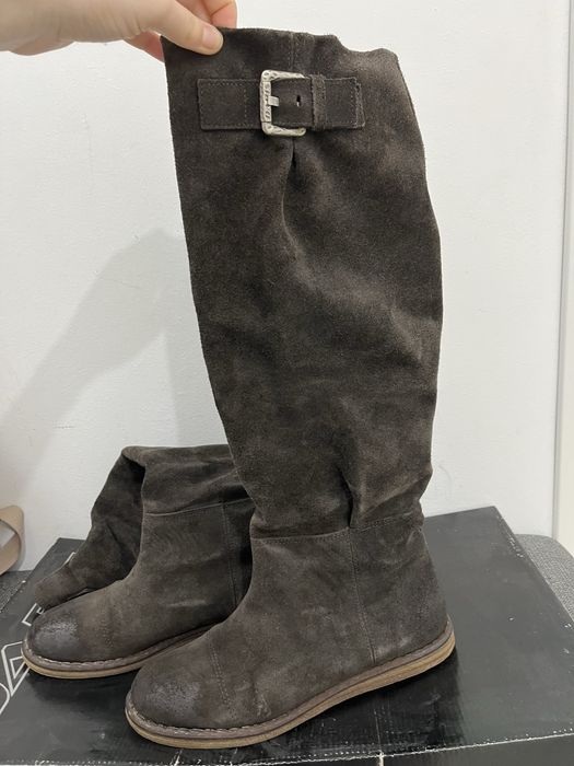 Кафяви велурени ботуши Daris