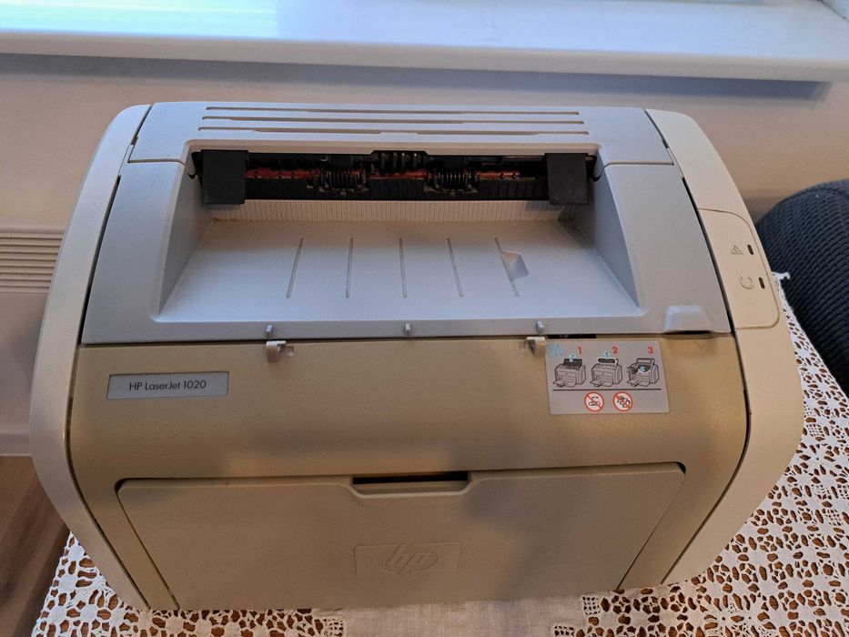Принтер HP LaserJet 1020